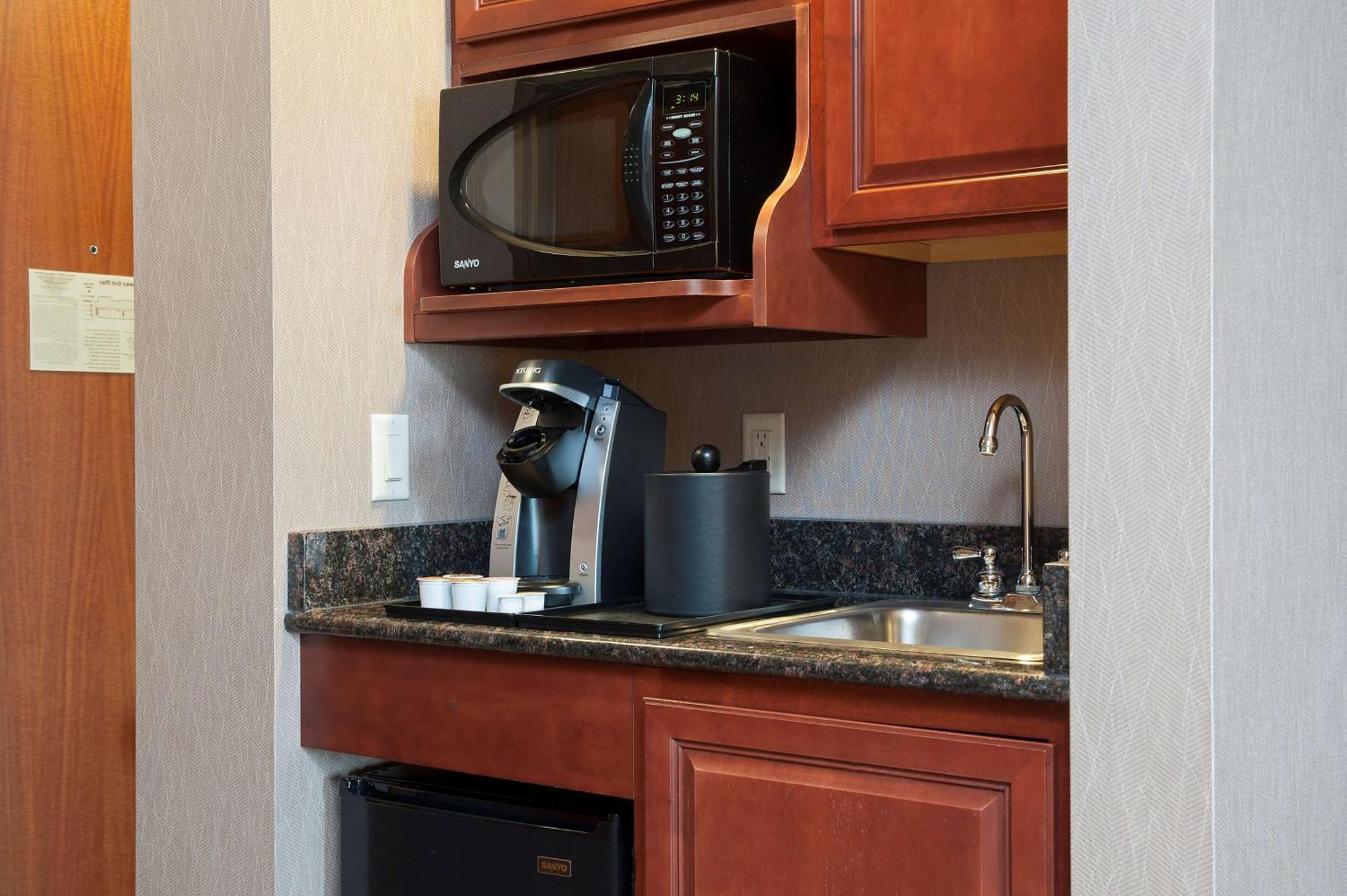 Hilton Garden Inn Indianapolis South/Greenwood Exteriör bild